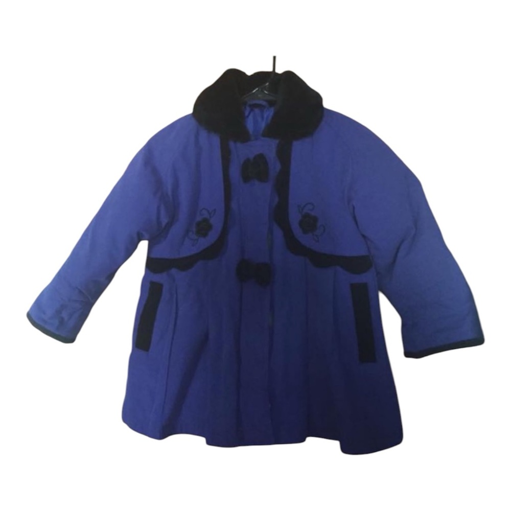 Expressions contemporary apparel little girls jacket size 4( girls) bow velvet